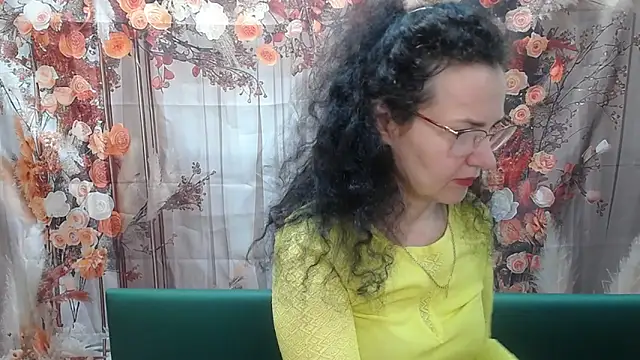Snapshot of Miroslava_Happi chatting on 05/21/26, 05:49 Miroslava Happi online show from 05/21/26, 05:49