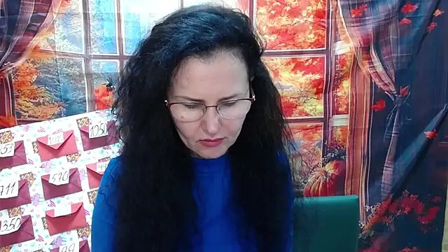 Snapshot of Miroslava_Happi chatting on 11/17/25, 07:01 Miroslava Happi online show from 11/17/25, 07:01