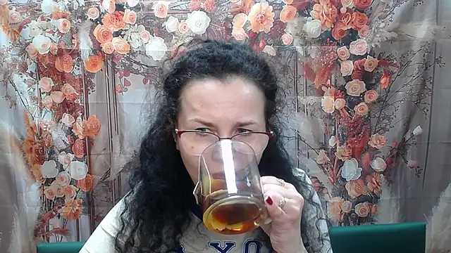Snapshot of Miroslava_Happi chatting on 05/22/26, 05:38 Miroslava Happi online show from 05/22/26, 05:38