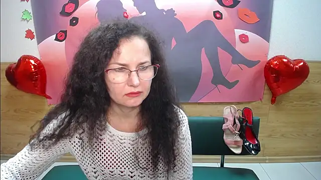 Snapshot of Miroslava_Happi chatting on 10/13/25, 05:31 Miroslava Happi online show from 10/13/25, 05:31