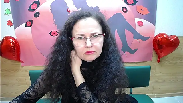 Snapshot of Miroslava_Happi chatting on 10/18/25, 05:42 Miroslava Happi online show from 10/18/25, 05:42