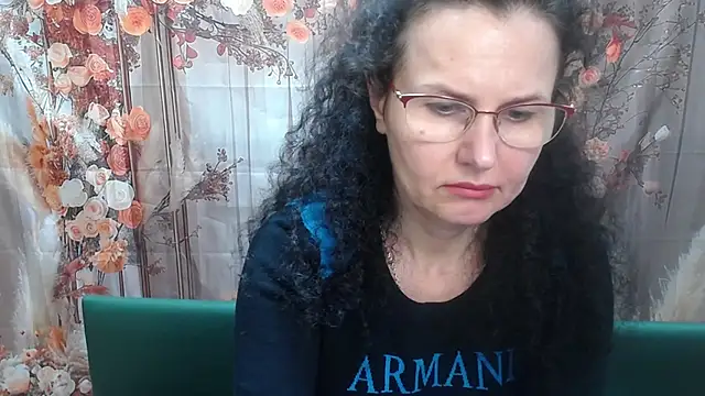 Snapshot of Miroslava_Happi chatting on 05/17/26, 05:40 Miroslava Happi online show from 05/17/26, 05:40
