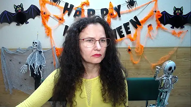 Snapshot of Miroslava_Happi chatting on 10/27/25, 06:47 Miroslava Happi online show from 10/27/25, 06:47