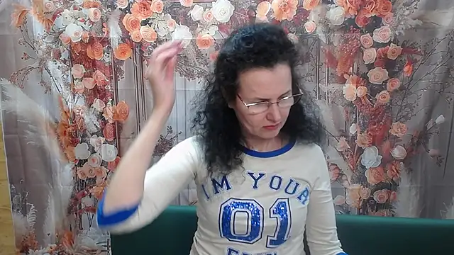 Snapshot of Miroslava_Happi chatting on 05/16/26, 10:36 Miroslava Happi online show from 05/16/26, 10:36