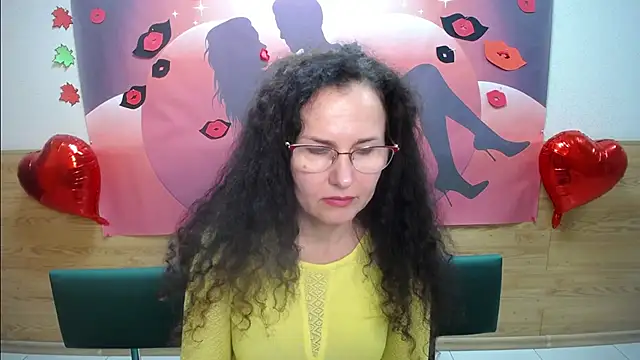 Snapshot of Miroslava_Happi chatting on 10/02/25, 07:01 Miroslava Happi online show from 10/02/25, 07:01