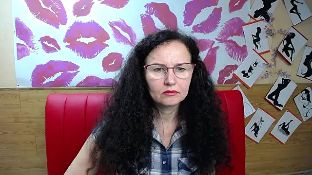 Snapshot of Miroslava_Happi chatting on 09/19/25, 06:06 Miroslava Happi online show from 09/19/25, 06:06