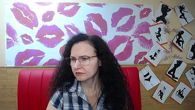 Snapshot of Miroslava_Happi chatting on 09/11/25, 06:02 Miroslava Happi online show from 09/11/25, 06:02