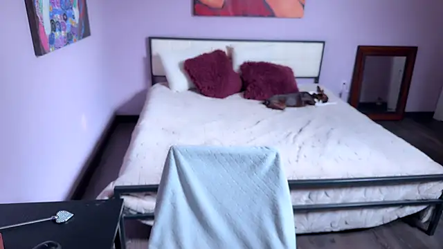 MrsJanetM online show from 03/19/26, 05:07