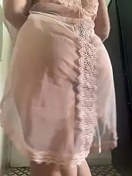 salma74779 online show from 09/28/25, 11:28