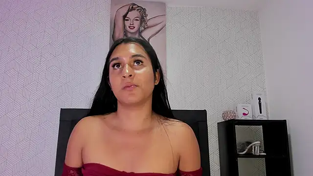 Selena fox7 online show from 02/24/26, 03:40