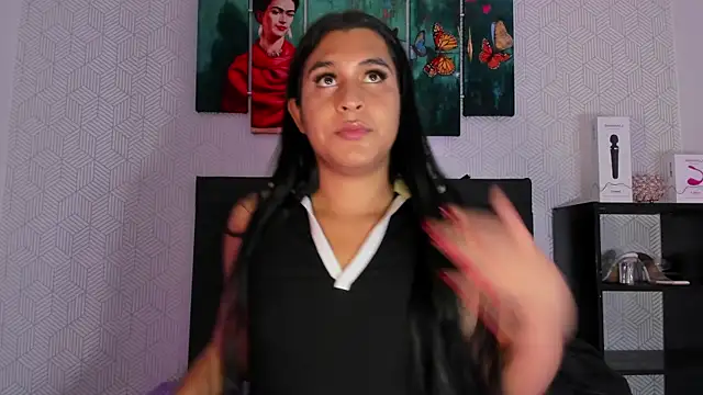 Selena fox7 online show from 11/04/25, 03:21