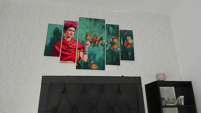 Selena fox7 online show from 10/13/25, 03:30