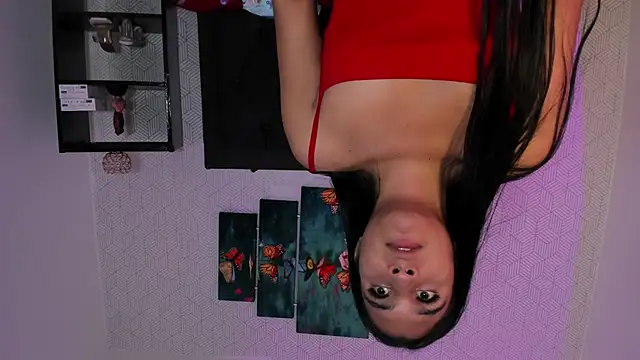 Selena fox7 online show from 09/29/25, 03:46