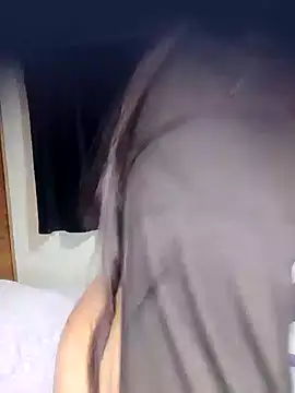 Snapshot of CHLOE_ISABELL chatting on 05/22/26, 12:52 CHLOE ISABELL online show from 05/22/26, 12:52