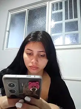 CHLOE ISABELL online show from 09/18/25, 05:16