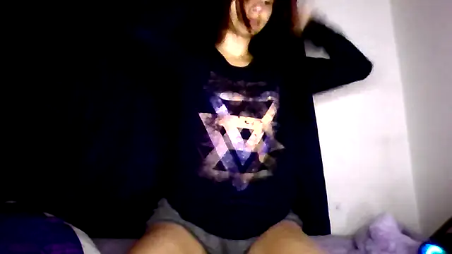 CHLOE ISABELL online show from 04/18/26, 06:16