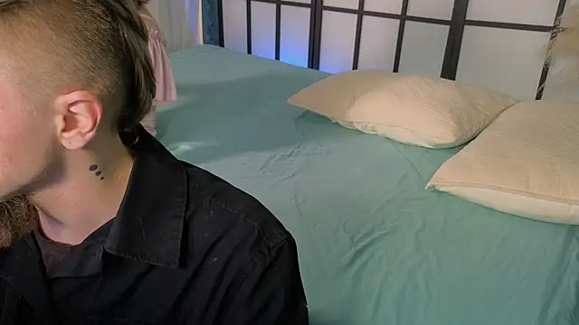 Snapshot of Saint_Vicious chatting on 03/15/25, 08:21 Saint Vicious online show from 03/15/25, 08:21