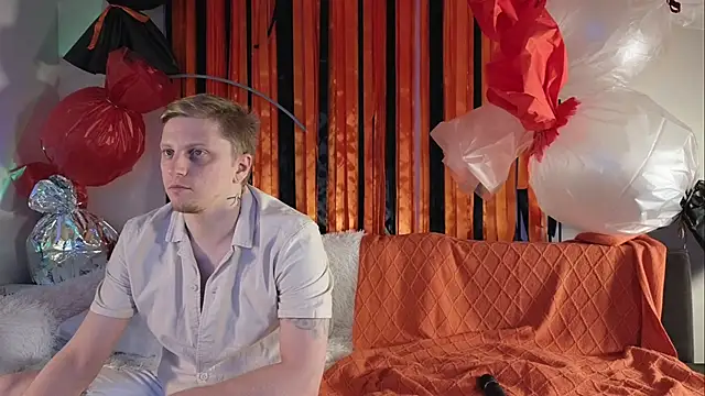 Saint Vicious online show from 11/05/25, 08:12