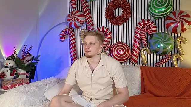 Saint Vicious online show from 12/05/25, 08:06