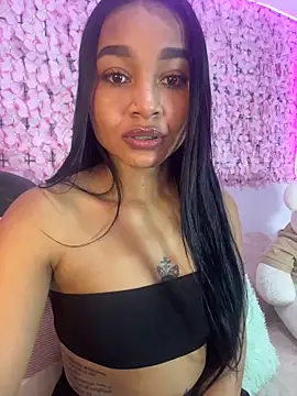 Lynda Bonnie online show from 11/15/25, 01:37