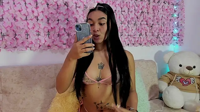 Lynda Bonnie online show from 10/25/25, 12:39