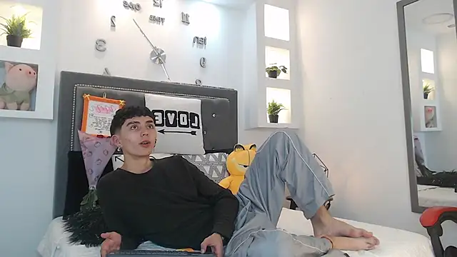 MaikyCooper online show from 03/12/25, 04:30