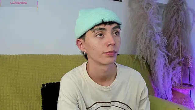 MaikyCooper online show from 10/01/25, 08:24