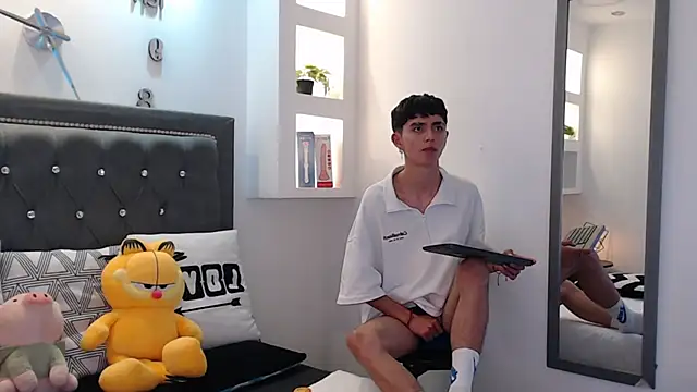 MaikyCooper online show from 03/20/25, 04:07