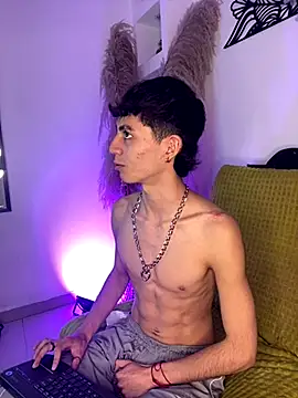 MaikyCooper online show from 09/13/25, 08:09