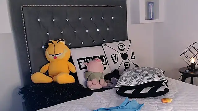 MaikyCooper online show from 03/17/25, 04:51