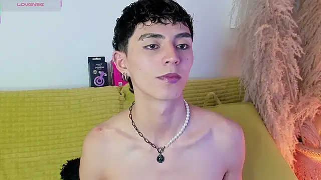 MaikyCooper online show from 10/02/25, 08:56