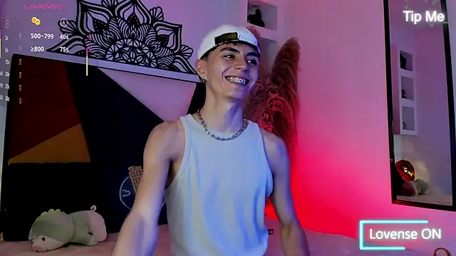 MaikyCooper online show from 10/12/25, 08:43