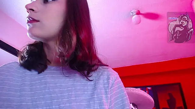 Snapshot of Auroraa_soul chatting on 09/15/25, 12:49 Auroraa soul online show from 09/15/25, 12:49