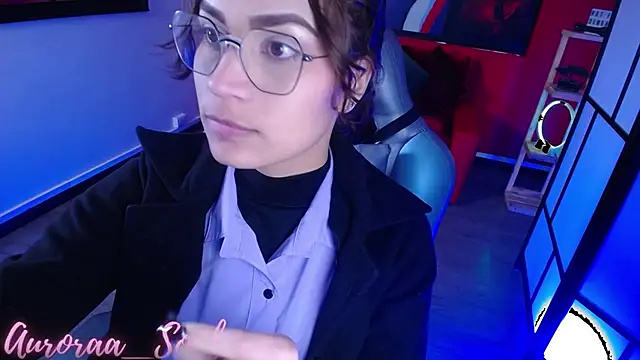Snapshot of Auroraa_soul chatting on 10/17/25, 12:40 Auroraa soul online show from 10/17/25, 12:40