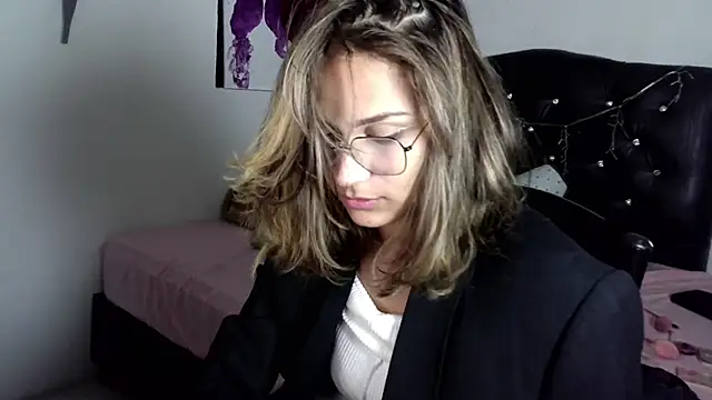 Auroraa soul online show from 12/14/25, 09:04