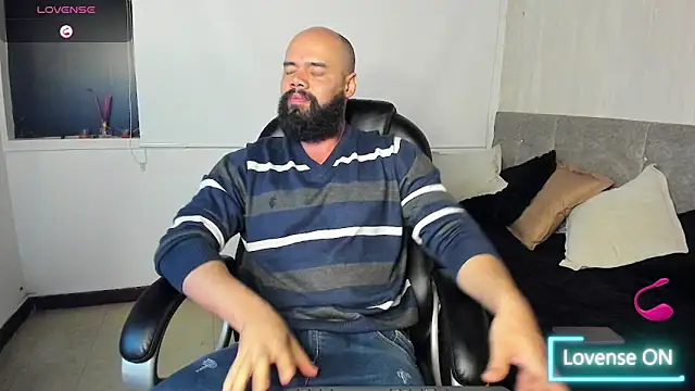 Luke Diaz7 online show from 10/10/25, 05:41