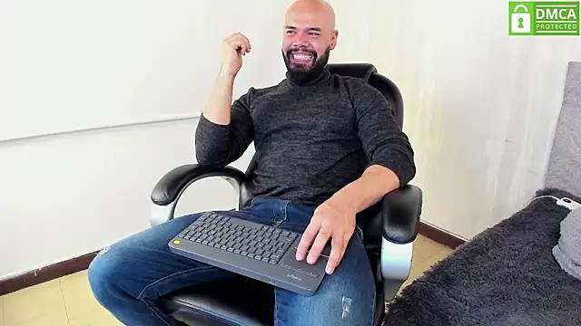 Luke Diaz7 online show from 12/21/25, 07:10