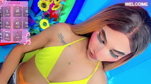 emelly horny  online show from 10/15/25, 06:16
