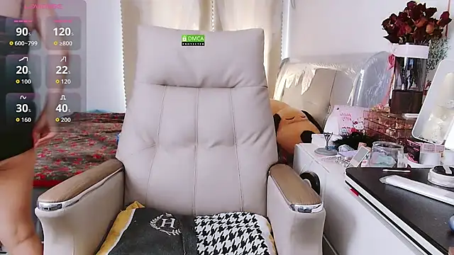 Tangtang-baby online show from 12/21/25, 05:31