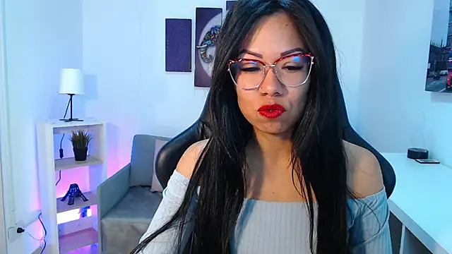 Snapshot of Katelady chatting on 09/29/25, 11:27 Katelady online show from 09/29/25, 11:27