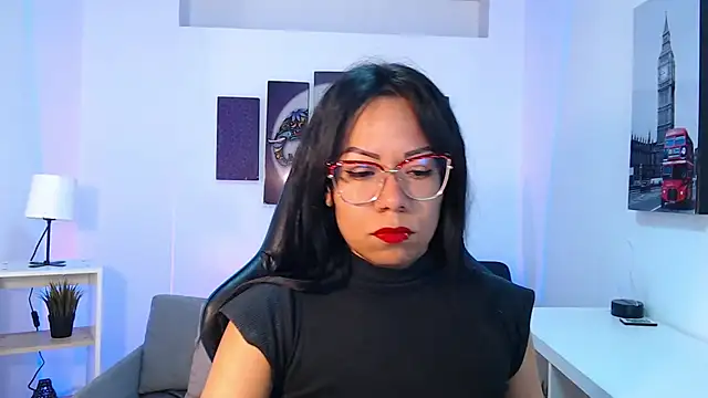 Snapshot of Katelady chatting on 10/16/25, 10:56 Katelady online show from 10/16/25, 10:56