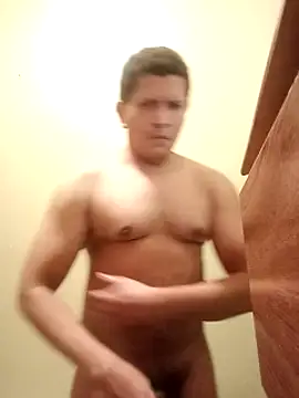 machoactivo1 online show from 02/11/25, 08:05