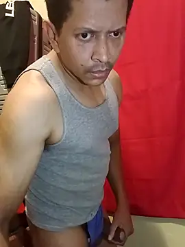 machoactivo1 online show from 10/03/25, 07:54