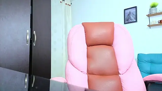 atenea 02 love online show from 11/05/25, 01:42