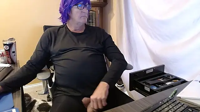 olderandwiser2 online show from 12/04/25, 04:06