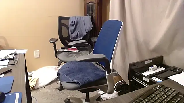 olderandwiser2 online show from 10/19/25, 03:31