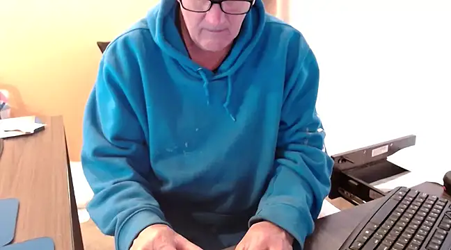 olderandwiser2 online show from 02/20/25, 09:53