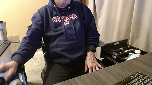 olderandwiser2 online show from 12/15/25, 05:35