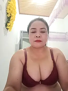 Snapshot of Baby-bigtits2024 chatting on 02/21/25, 01:55 Baby-bigtits2024 online show from 02/21/25, 01:55