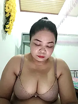 Snapshot of Baby-bigtits2024 chatting on 02/12/25, 01:27 Baby-bigtits2024 online show from 02/12/25, 01:27